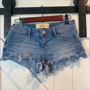 HOLLISER Jean shorts